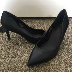 Black Pointed Toe Heels